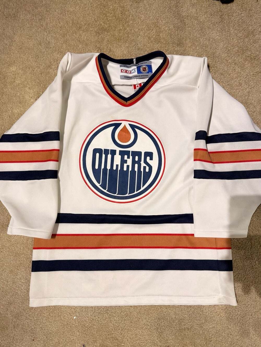 Vintage CCM Edmonton Oilers NHL White 2000s jersey size small